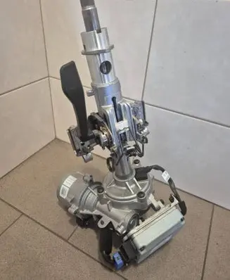 Hyundai i30 Steering wheel axle 56300G4000