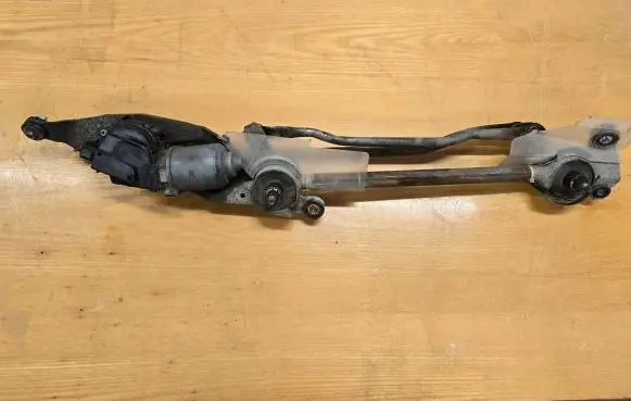 Mazda CX-7 Front wiper linkage and motor 1593001260