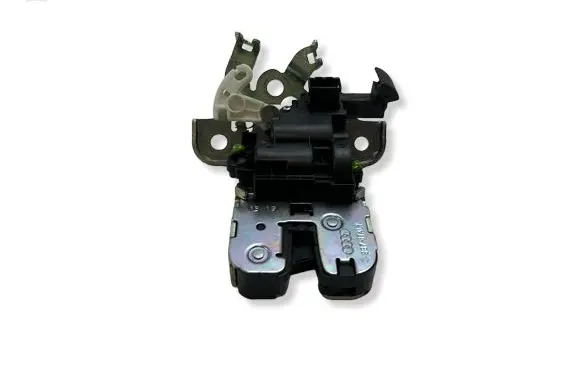 Skoda Octavia Mk3 (5E) Tailgate/trunk/boot lock/catch/latch 8R0827505A