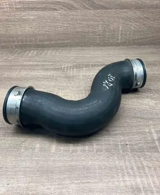 Volkswagen PASSAT B6 Intercooler hose/pipe 3C0145832