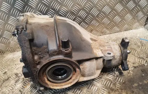 Mercedes-Benz CLK A209 C209 Rear differential 2033508962 A2033508962