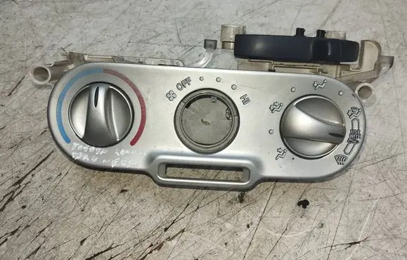 Toyota Yaris Verso Climate control unit 758277