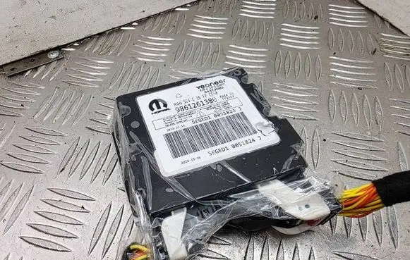 Opel Mokka B Airbag control unit/module 9861261380