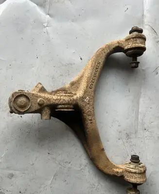 Front lower control arm/wishbone