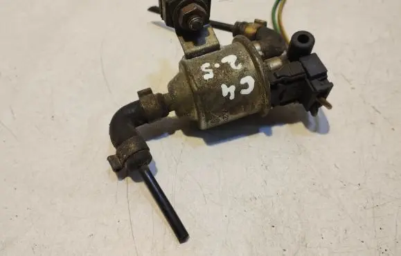 Audi A6 S6 C4 4A Vacuum valve 72123900 034905283