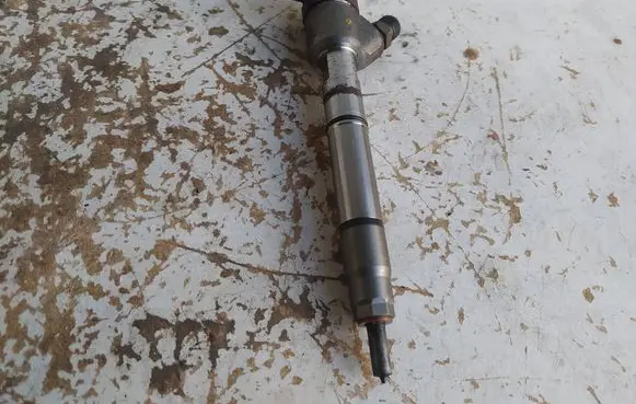 KIA Ceed Fuel injector 0445110587