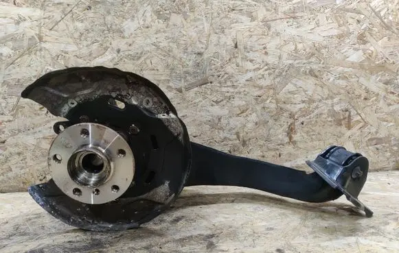 BMW 2 F45 Rear wheel hub spindle/knuckle 