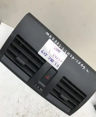 Mazda 3 II Dash center air vent grill BBM46491X