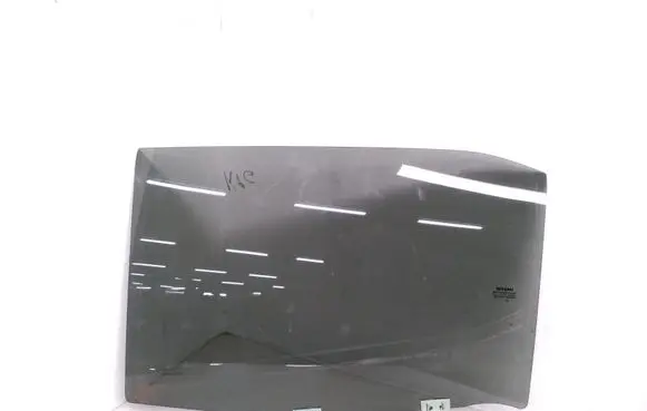 Nissan Juke II F16 Rear door window glass 