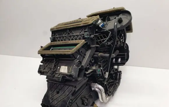 Ford Focus Interior heater climate box assembly AV6N18456CA