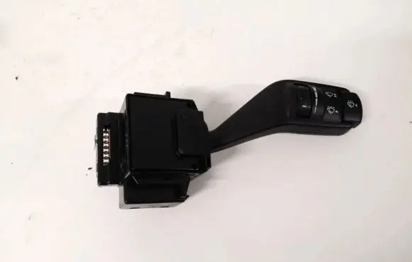 Ford Focus Wiper control stalk 17d940