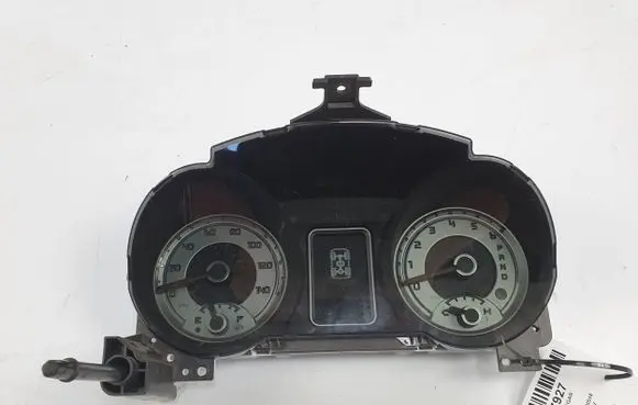 Mitsubishi Pajero Speedometer (instrument cluster) 8100B217 0T32351 MM0044104