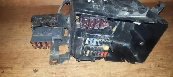 Renault Laguna I Fuse box set