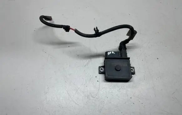 Glow plug pre-heat relay
