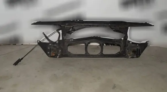 BMW 3 E46 Radiator support slam panel 8211467