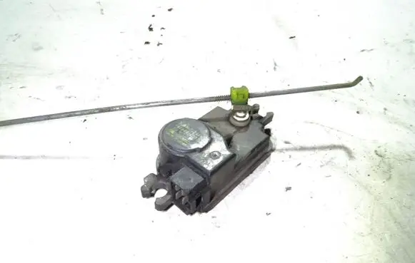 Mitsubishi Sigma Central locking motor 1528006130