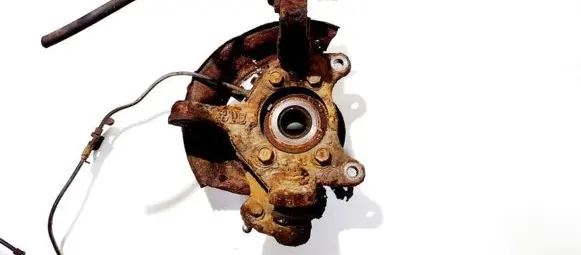 Toyota Auris 150 Front wheel hub
