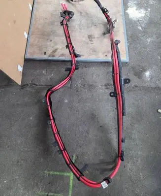 BMW 5 G30 G31 G38 Positive cable (battery) 6807332 621717103