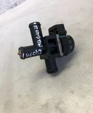 Mercedes-Benz GLA H247 Electric auxiliary coolant/water pump A147412163