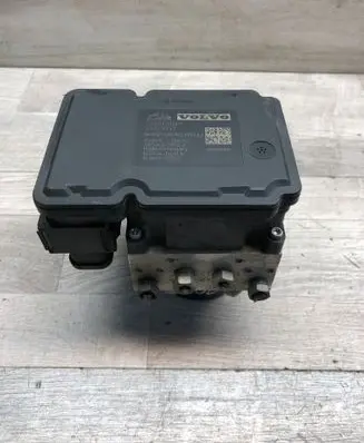 Volvo V60 ABS Pump 31329137