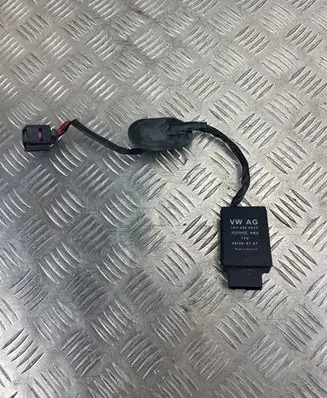 Skoda Superb B6 (3T) Fuel pump relay 1K0906093F