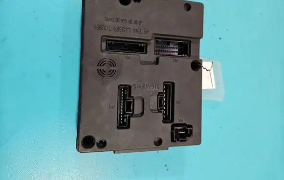 Renault Scenic I Central body control module 8200029342B IMPRK1379998