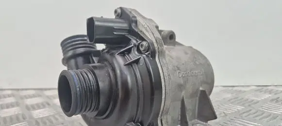 BMW 5 F10 F11 Water pump 7632426 1186801