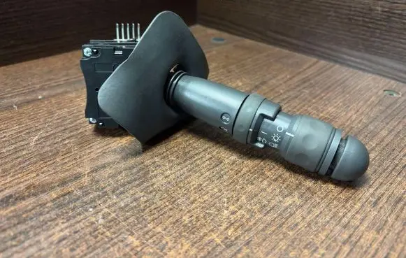 Iveco Daily 3rd gen Wiper turn signal indicator stalk/switch 42535370 42568514
