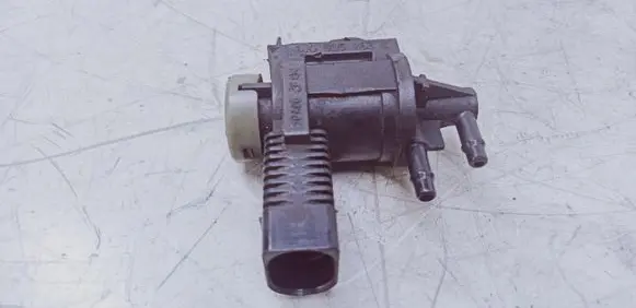 Volkswagen Transporter - Caravelle T5 Vacuum valve 1J0906283C