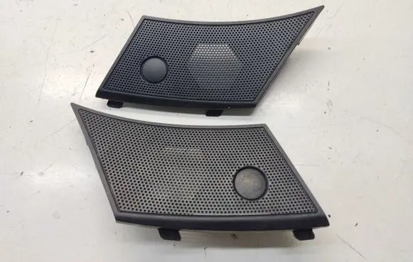 Side speaker trim/cover