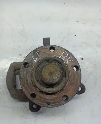 Volkswagen II LT Front wheel hub