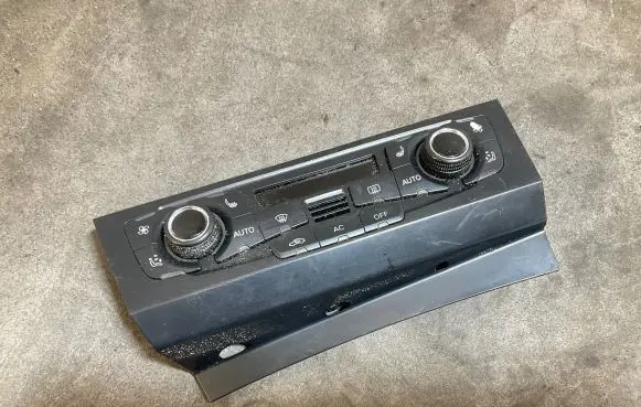 Audi A5 8T 8F Climate control unit 8T2820043H A2C53255458