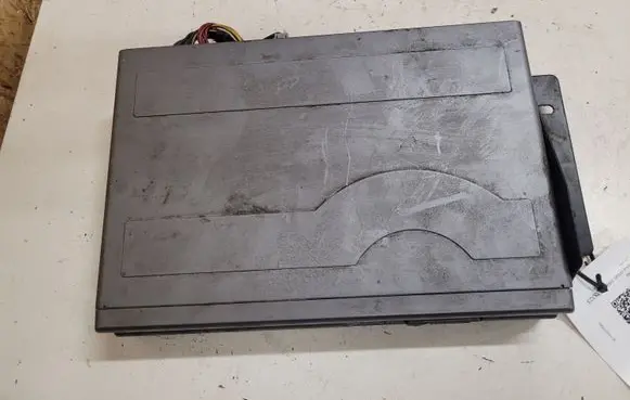 Toyota Previa (XR30, XR40) II CD/DVD changer 0866200880 AAAB107778