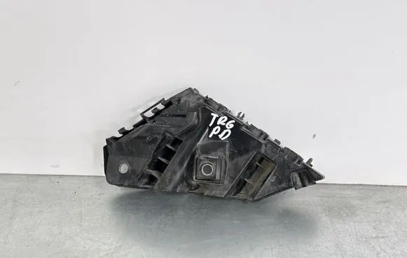 Volkswagen Touareg III Front bumper mounting bracket 760807184C
