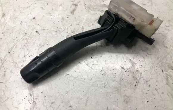 Hyundai Santa Fe Indicator stalk 202005764