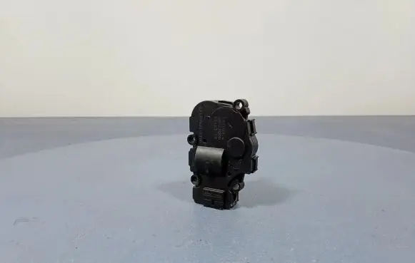 BMW 2 F44 Air flap motor/actuator CZ113930-1710