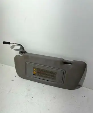 Nissan Primera Sun visor
