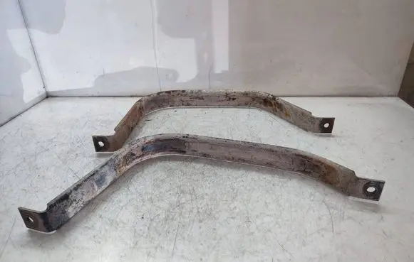 Volkswagen Amarok Fuel tank mounting bracket