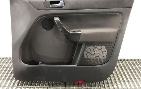 Volkswagen Golf Plus Front door card panel trim
