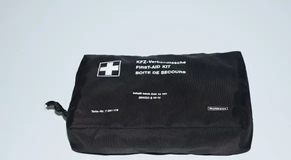 BMW 3 F30 F35 F31 First aid kit 