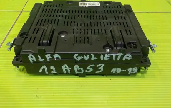 Alfa Romeo Giulietta Central body control module 55555038070 12AB53