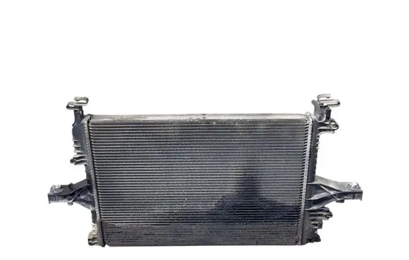 Volvo V70 Coolant radiator 30714047