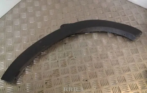 Renault Master II Front arch trim 8200197107