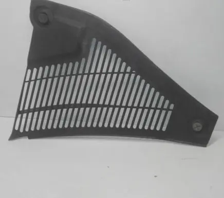 Volkswagen Touareg I Wiper trim 7L6819730D