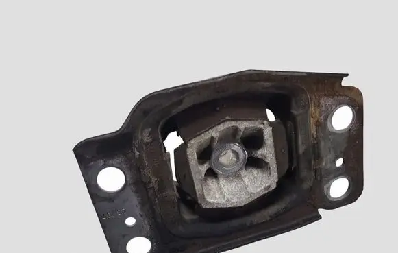 Ford Mondeo MK IV Engine mount bracket 6G917M121BC