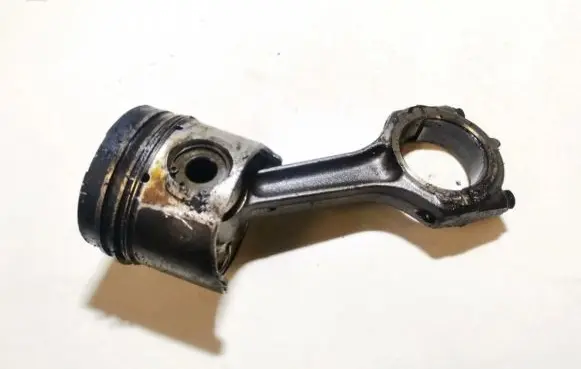 Renault Scenic I Piston with connecting rod