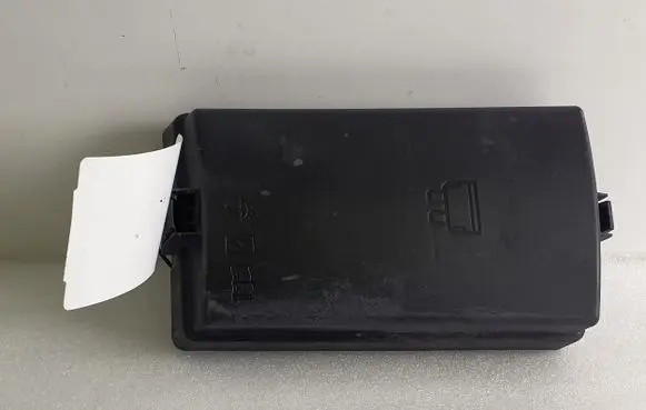 Volkswagen Golf VII Fuse box cover 5Q0937132A 63512386