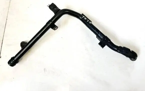 Skoda Octavia Mk2 (1Z) Engine coolant pipe/hose 038121085cs