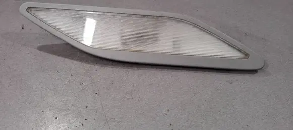BMW 5 E39 Rear seat light 8363608