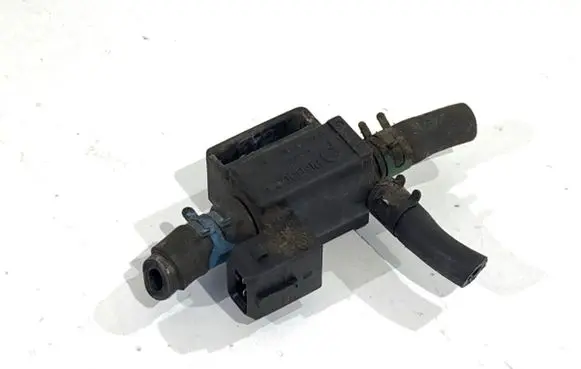 Jaguar XF Fuel pressure regulator 72819722